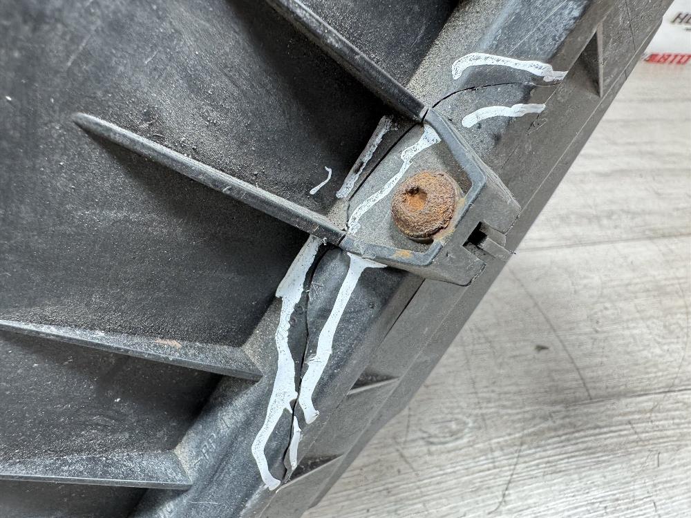 Корпус воздушного фильтра, 2000 рублей, Севастополь