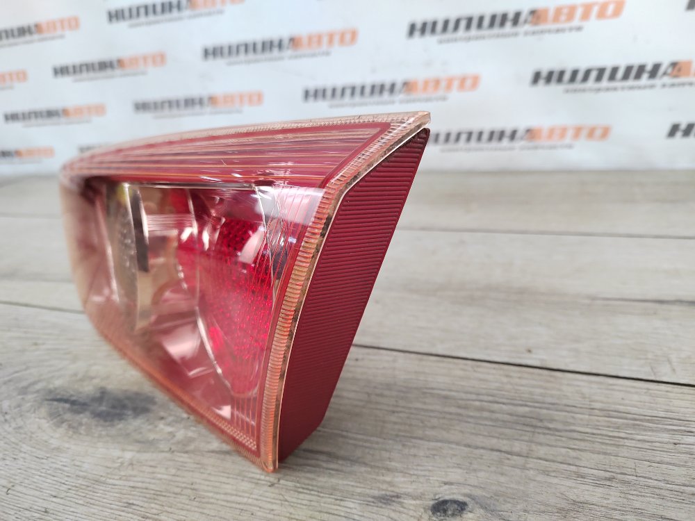 Фонарь в крышку багажника, 1000 рублей, Москва