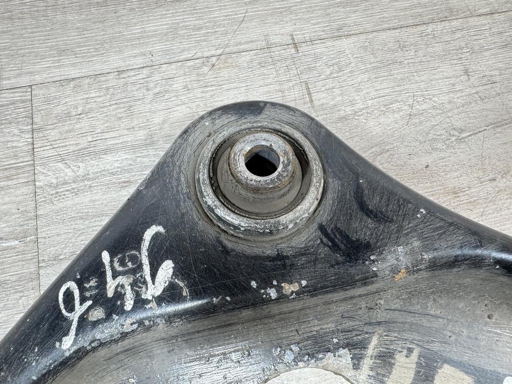 Рычаг передний нижний, 1700 рублей, Севастополь