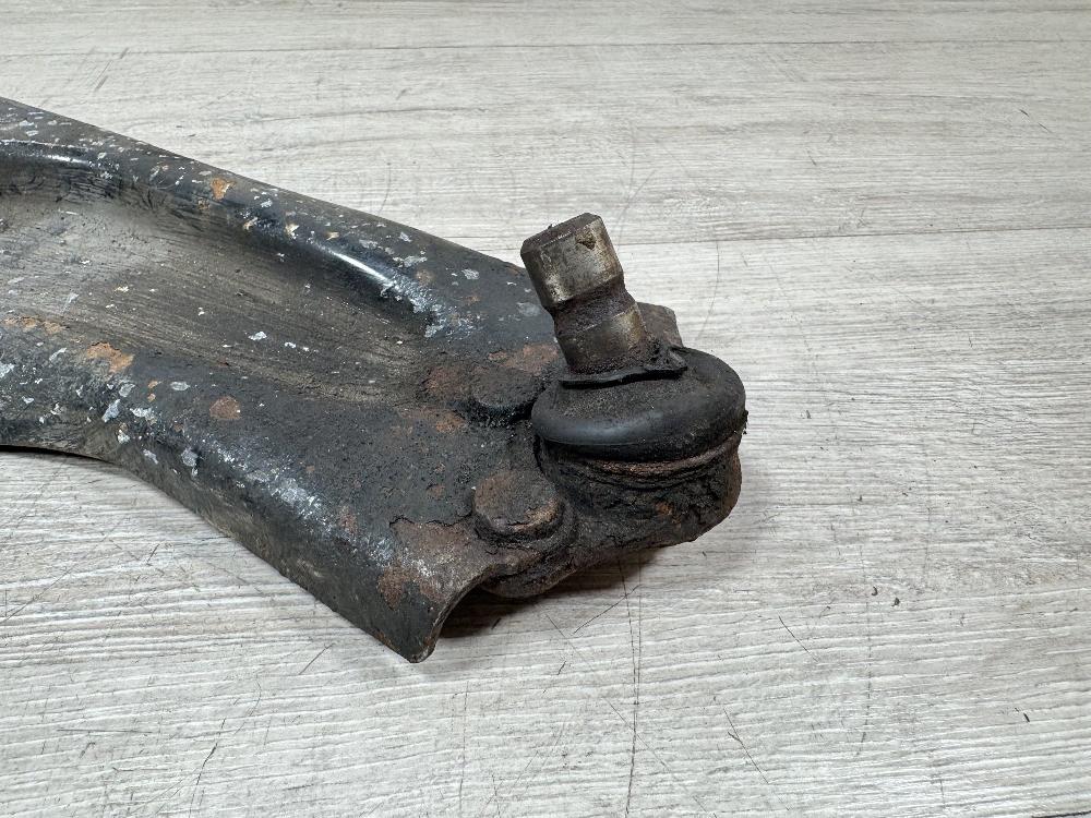 Рычаг передний нижний, 2000 рублей, Севастополь