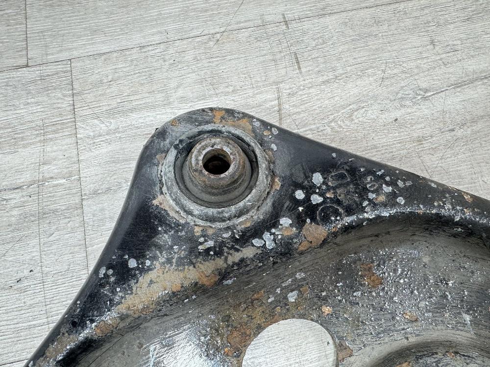 Рычаг передний нижний, 2000 рублей, Севастополь