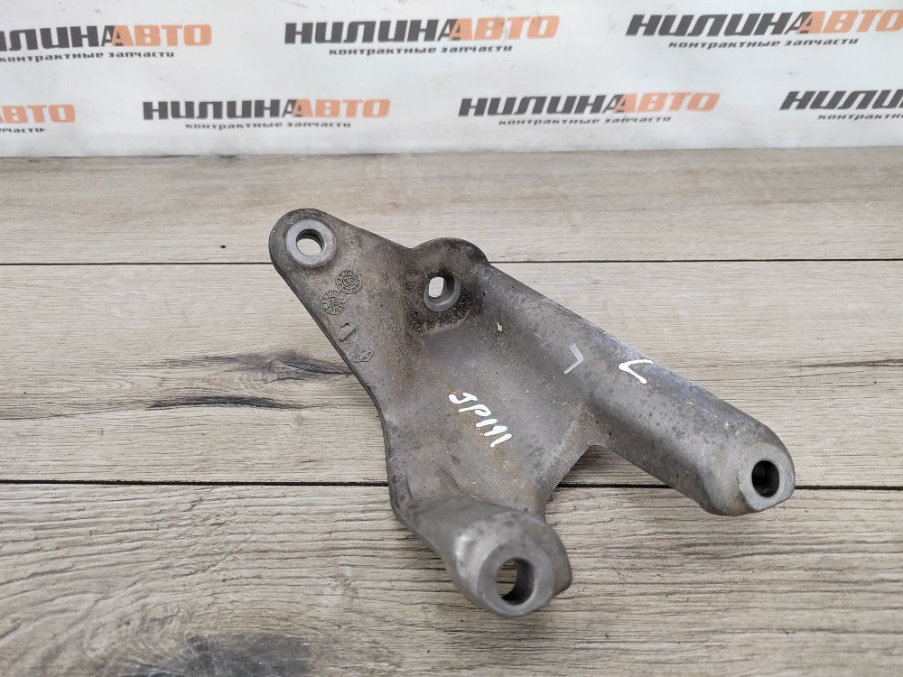 Кронштейн двигателя, 900 рублей, Москва