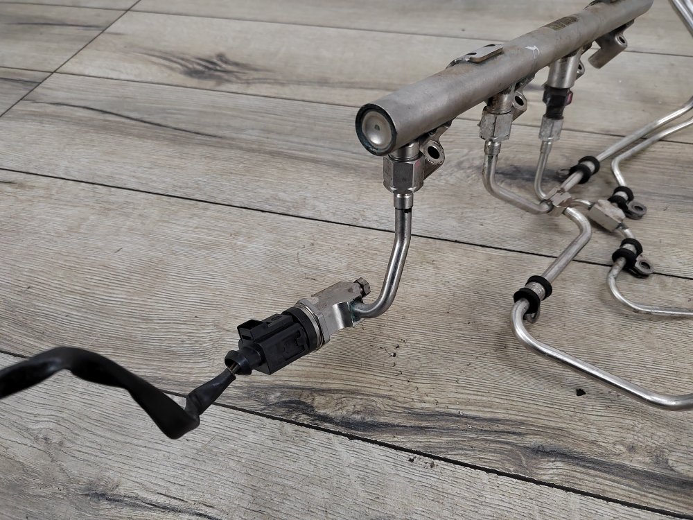 Рампа топливная, 3000 рублей, Москва