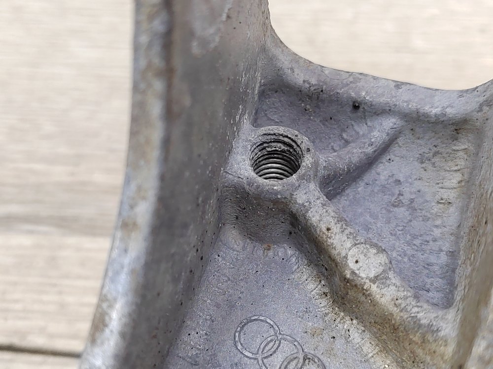 Опорный кронштейн амортизатора, 1300 рублей, Москва