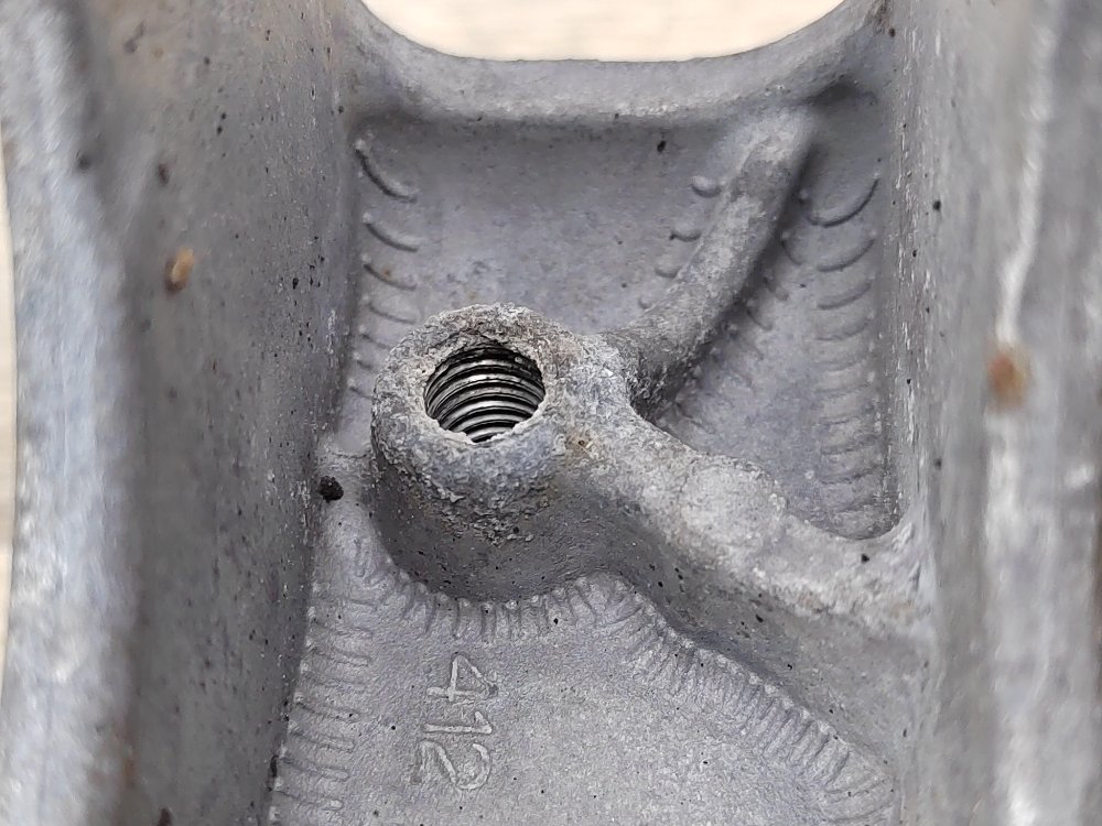 Опорный кронштейн амортизатора, 1000 рублей, Москва