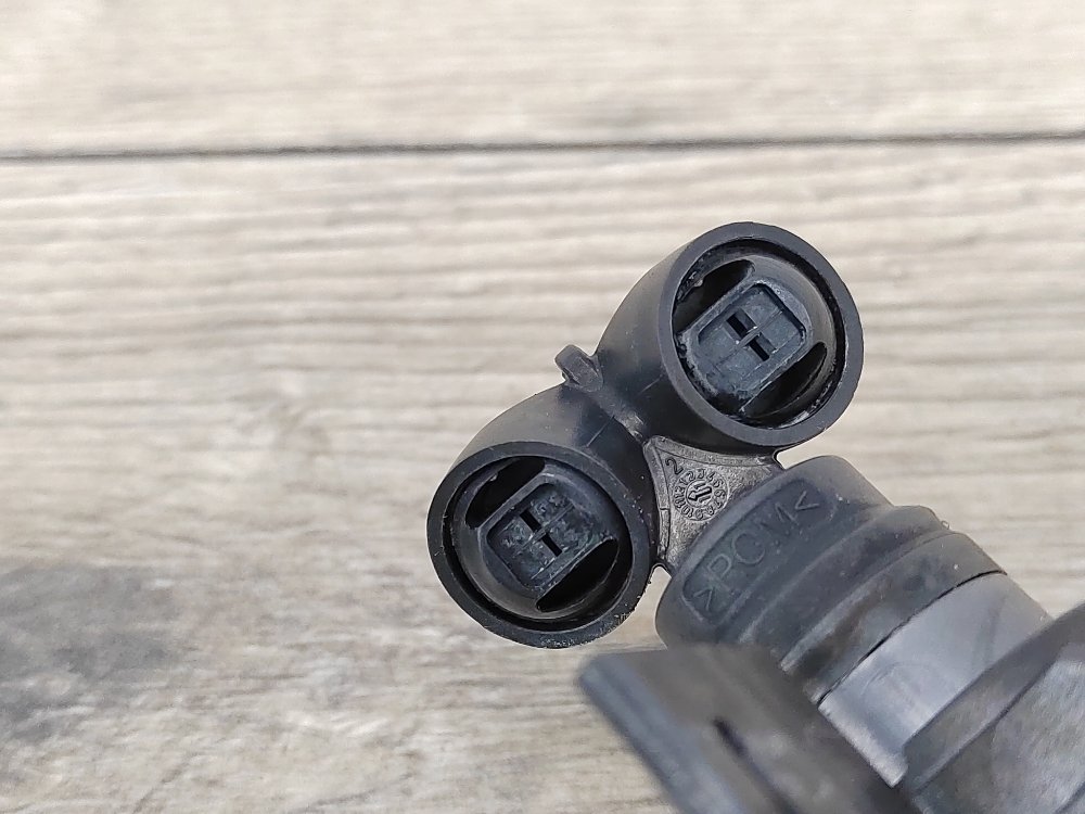 Форсунка омывателя фар, 1800 рублей, Москва