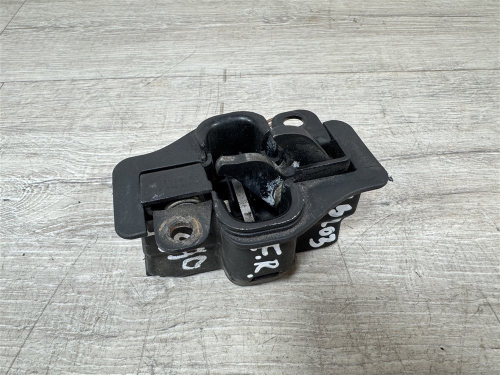 Замок капота, 500 рублей, Севастополь