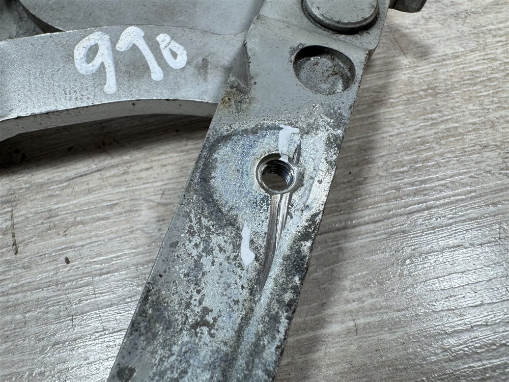 Петля капота, 500 рублей, Севастополь