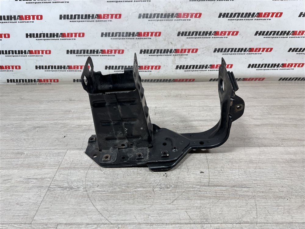 Кронштейн усилителя бампера, 1600 рублей, Севастополь