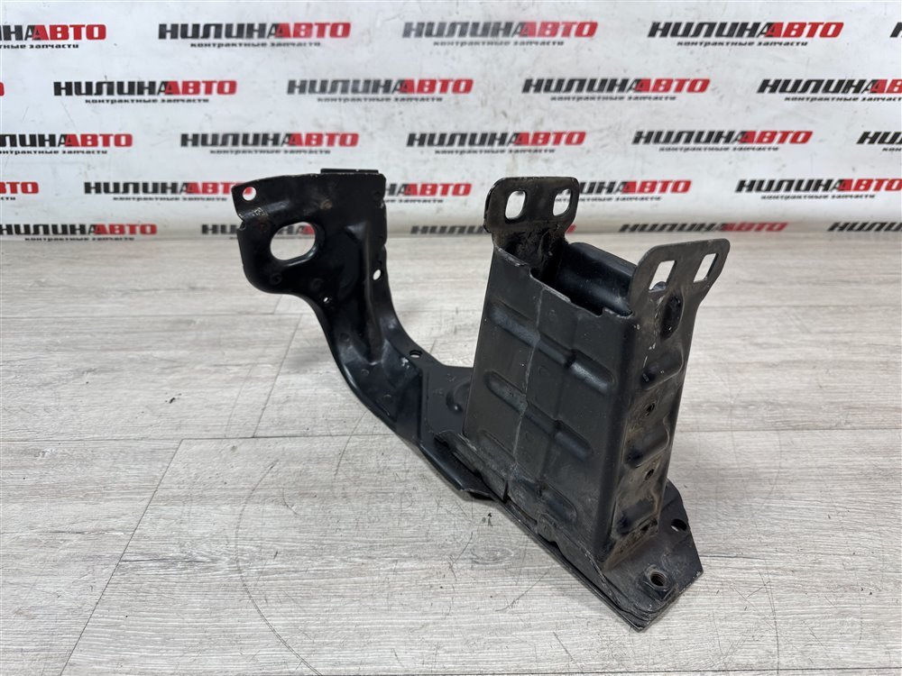 Кронштейн усилителя бампера, 1600 рублей, Севастополь