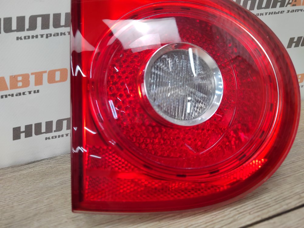 Фонарь в крышку багажника, 1000 рублей, Москва