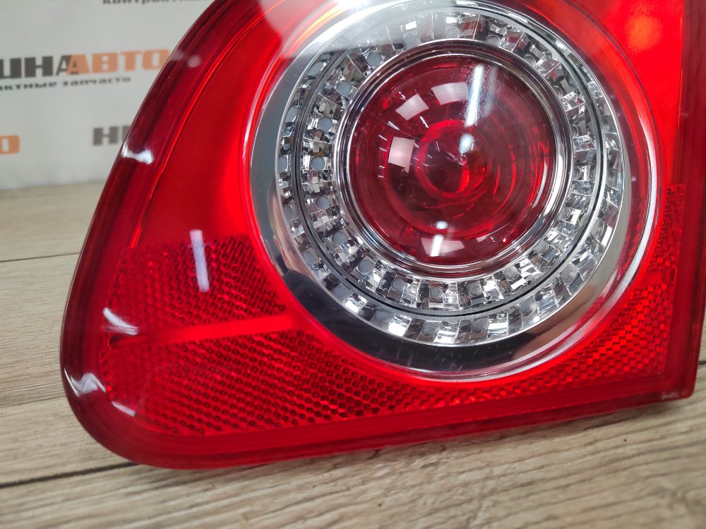 Фонарь в крышку багажника, 900 рублей, Москва