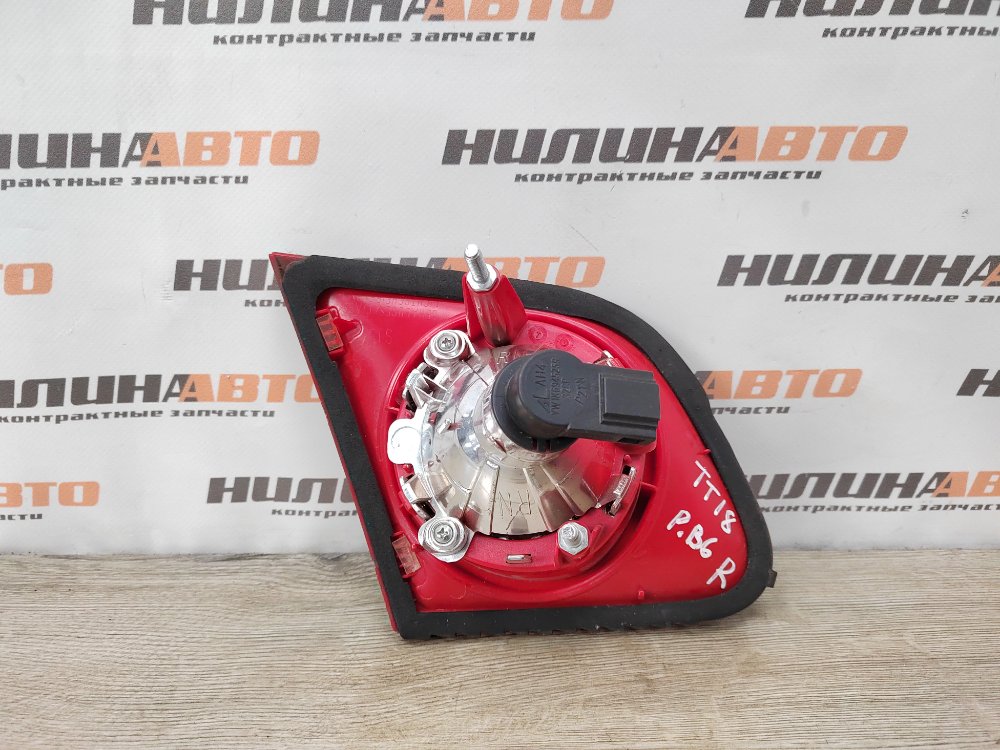 Фонарь в крышку багажника, 900 рублей, Москва