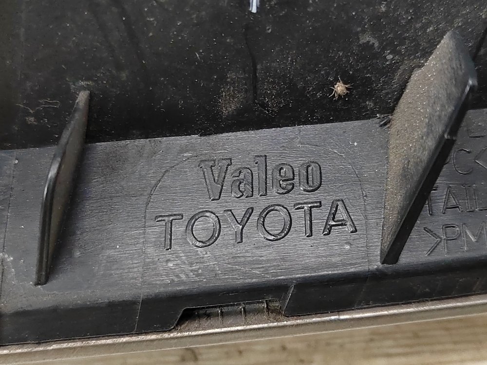 Фонарь в крыло, 3000 рублей, Москва