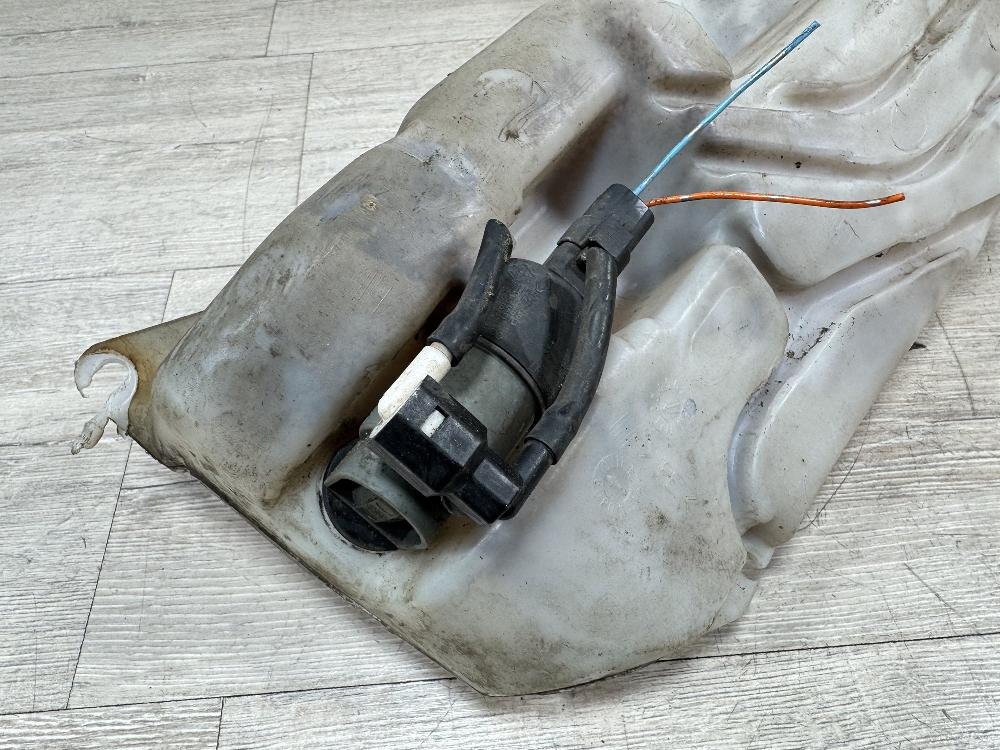 Бачок омывателя, 1000 рублей, Севастополь