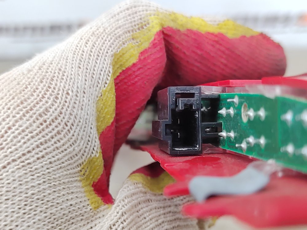 Стоп-сигнал дополнительный, 2000 рублей, Москва