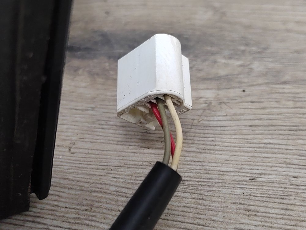 Зеркало, 2000 рублей, Москва