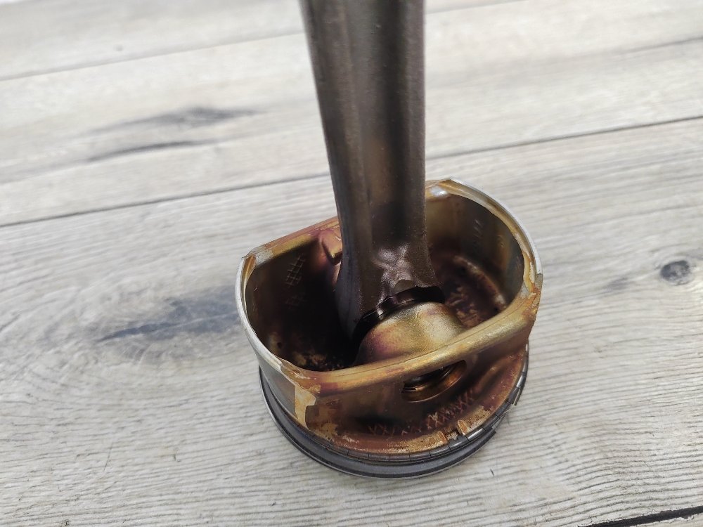 Шатун двигателя, 2000 рублей, Москва