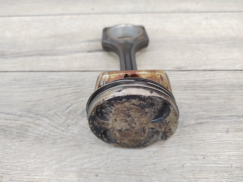 Шатун двигателя, 2000 рублей, Москва