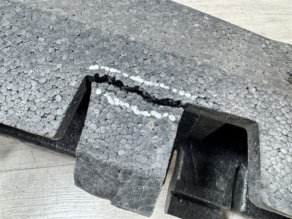 Абсорбер бампера, 2000 рублей, Севастополь