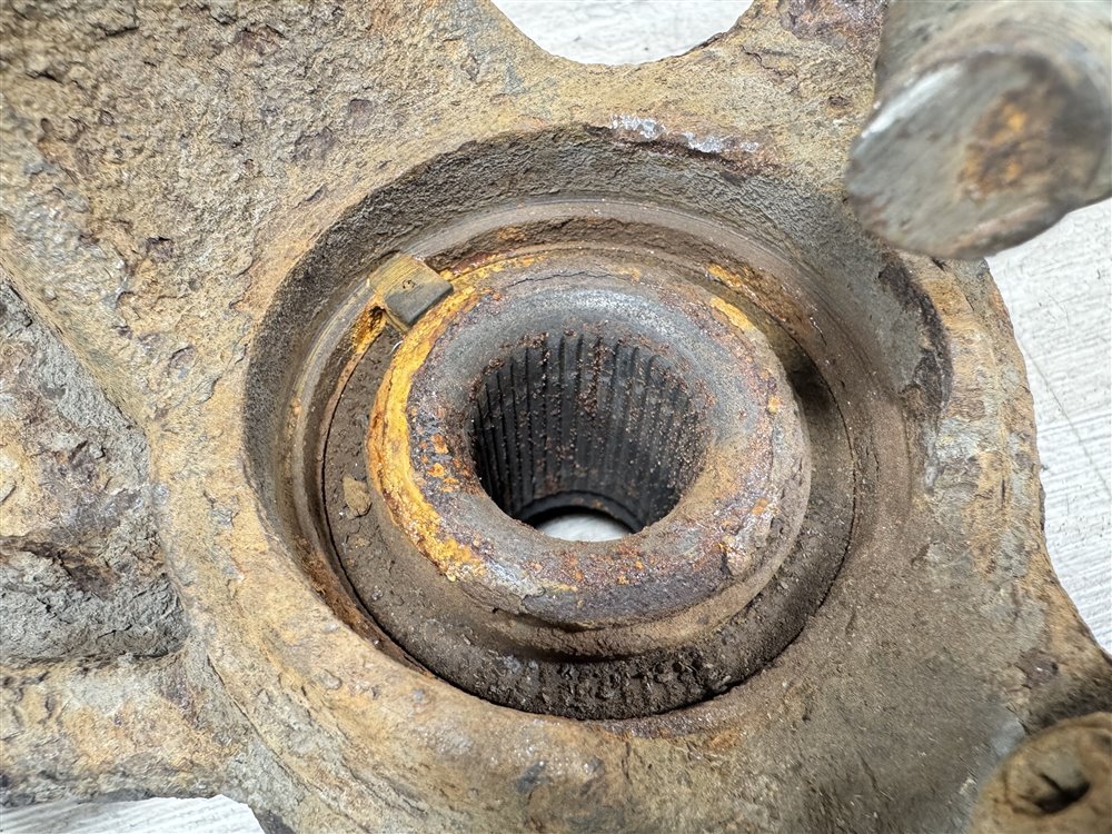 Кулак поворотный, 3000 рублей, Севастополь