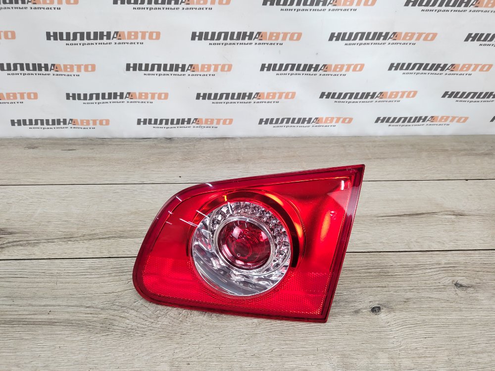 Фонарь в крышку багажника, 500 рублей, Москва