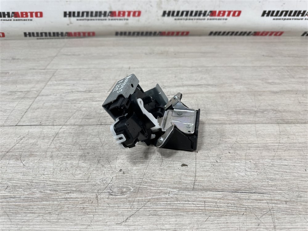 Замок крышки багажника, 2000 рублей, Севастополь