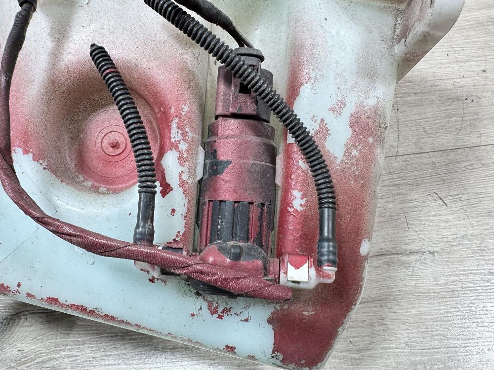 Бачок омывателя, 2000 рублей, Севастополь