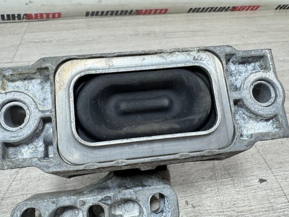 Подушка двигателя, 2000 рублей, Севастополь