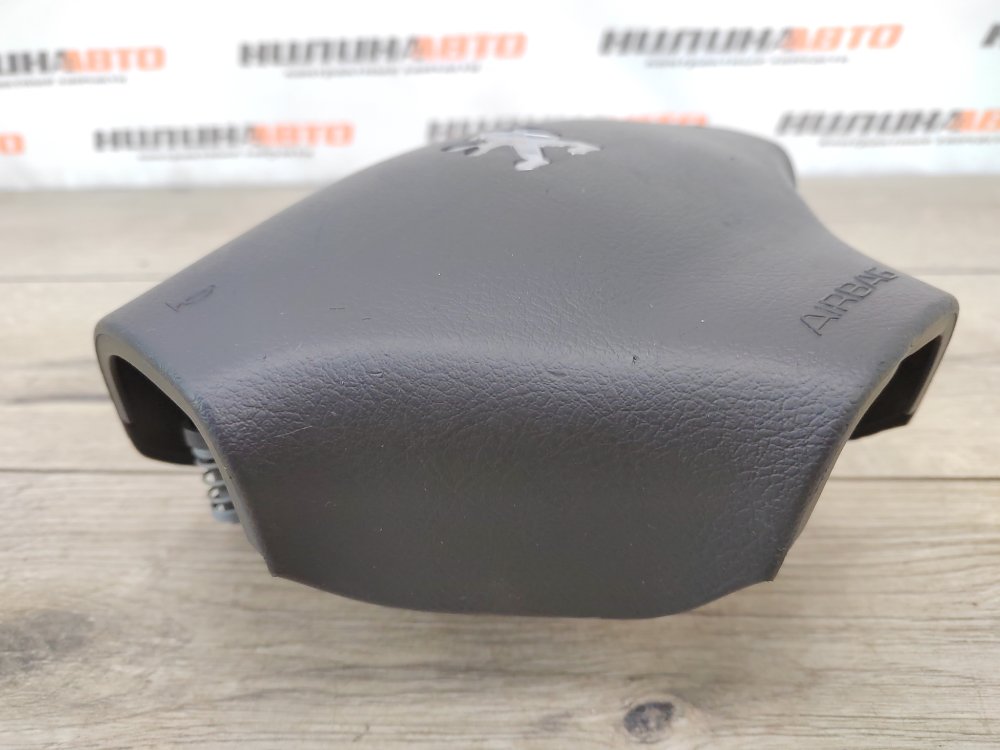 Подушка безопасности в руль, 1000 рублей, Москва