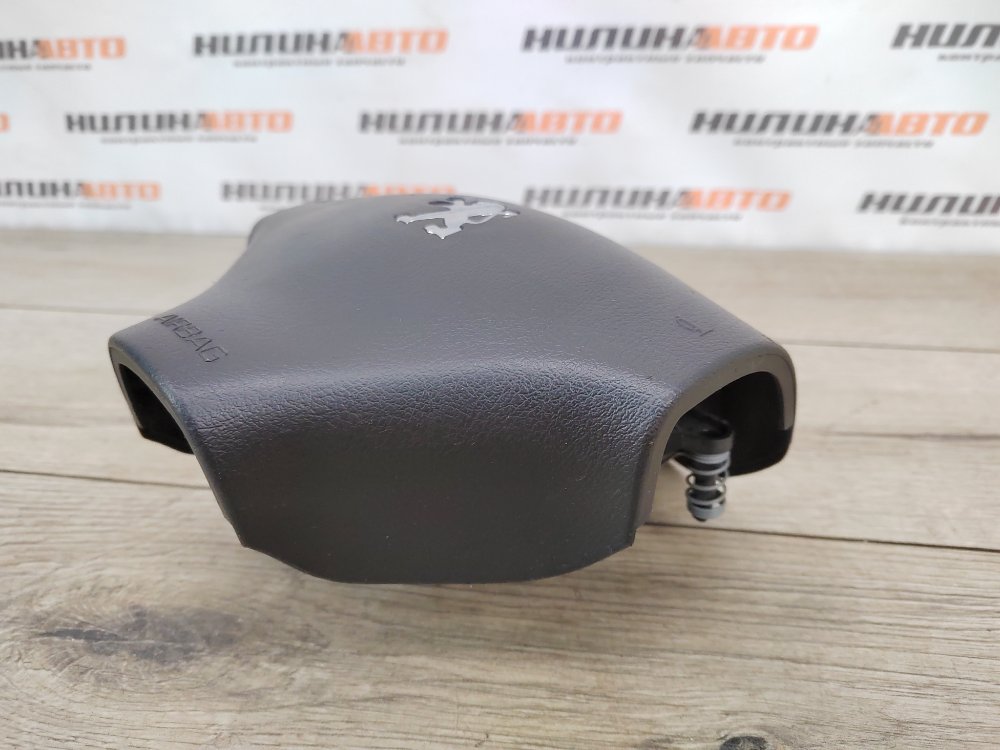 Подушка безопасности в руль, 1000 рублей, Москва