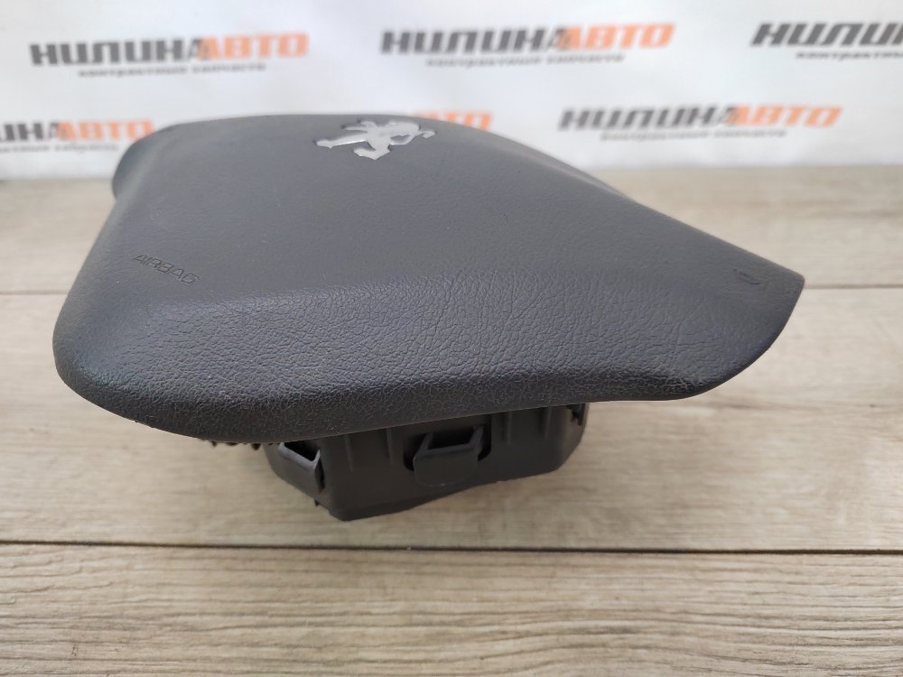 Подушка безопасности в руль, 1200 рублей, Москва