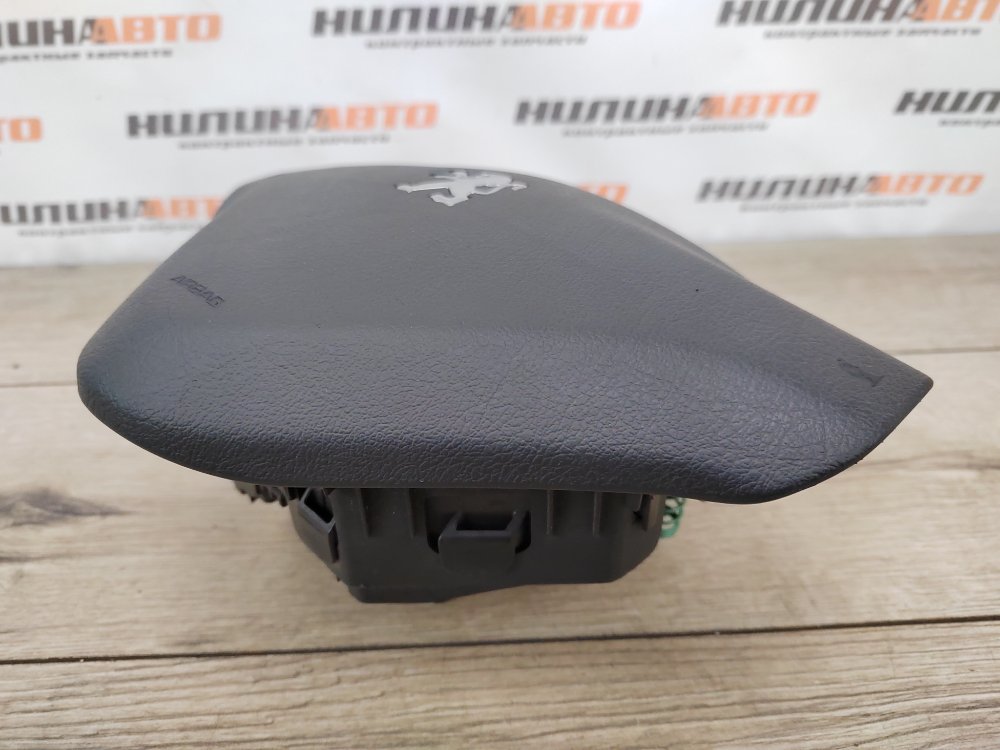 Подушка безопасности в руль, 1200 рублей, Москва