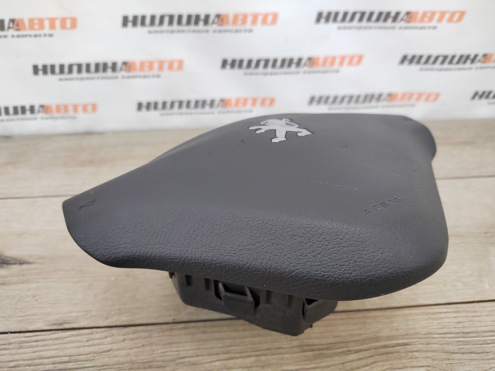 Подушка безопасности в руль, 1200 рублей, Москва