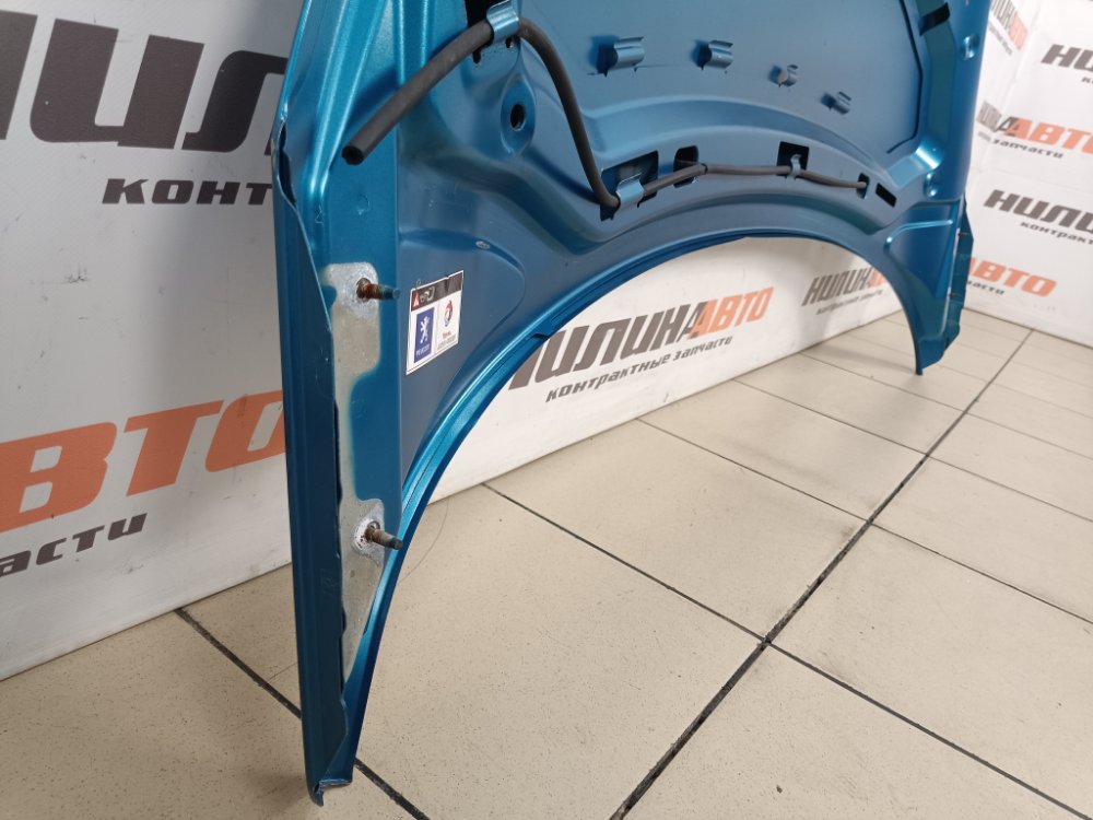 Капот, 1500 рублей, Москва