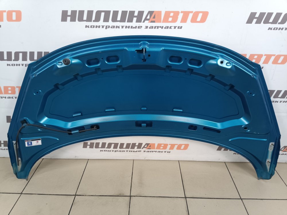 Капот, 1500 рублей, Москва