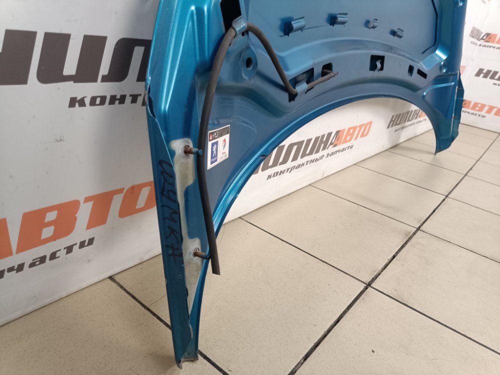 Капот, 1500 рублей, Москва