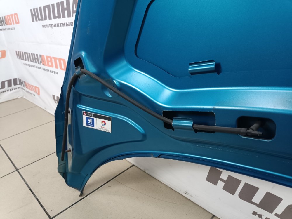 Капот, 1500 рублей, Москва