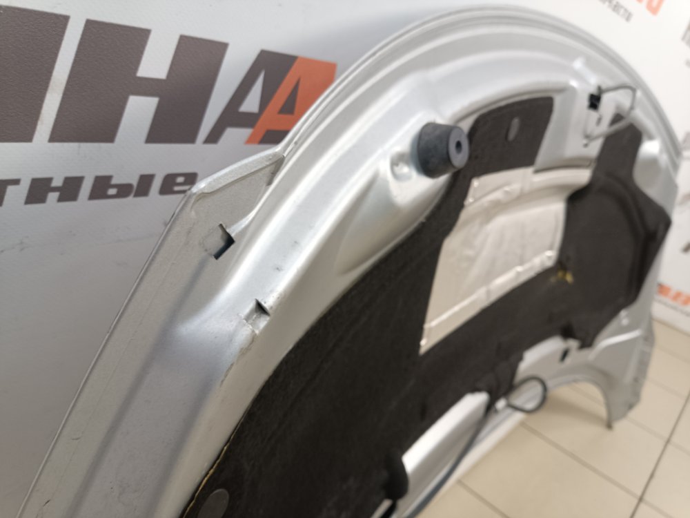 Капот, 2000 рублей, Москва