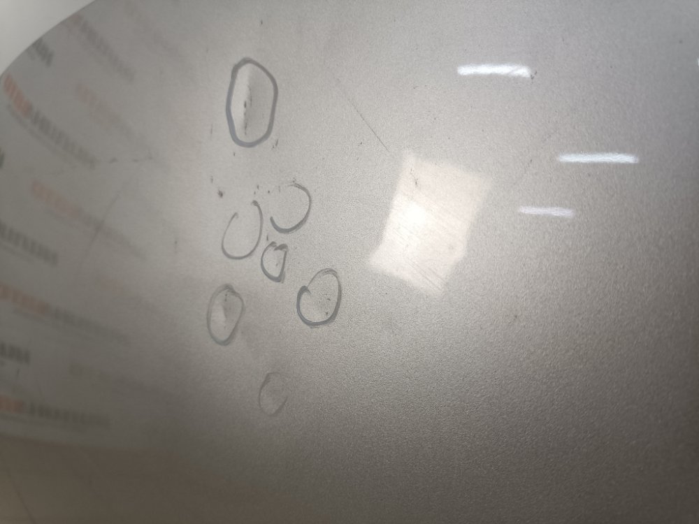 Капот, 2000 рублей, Москва