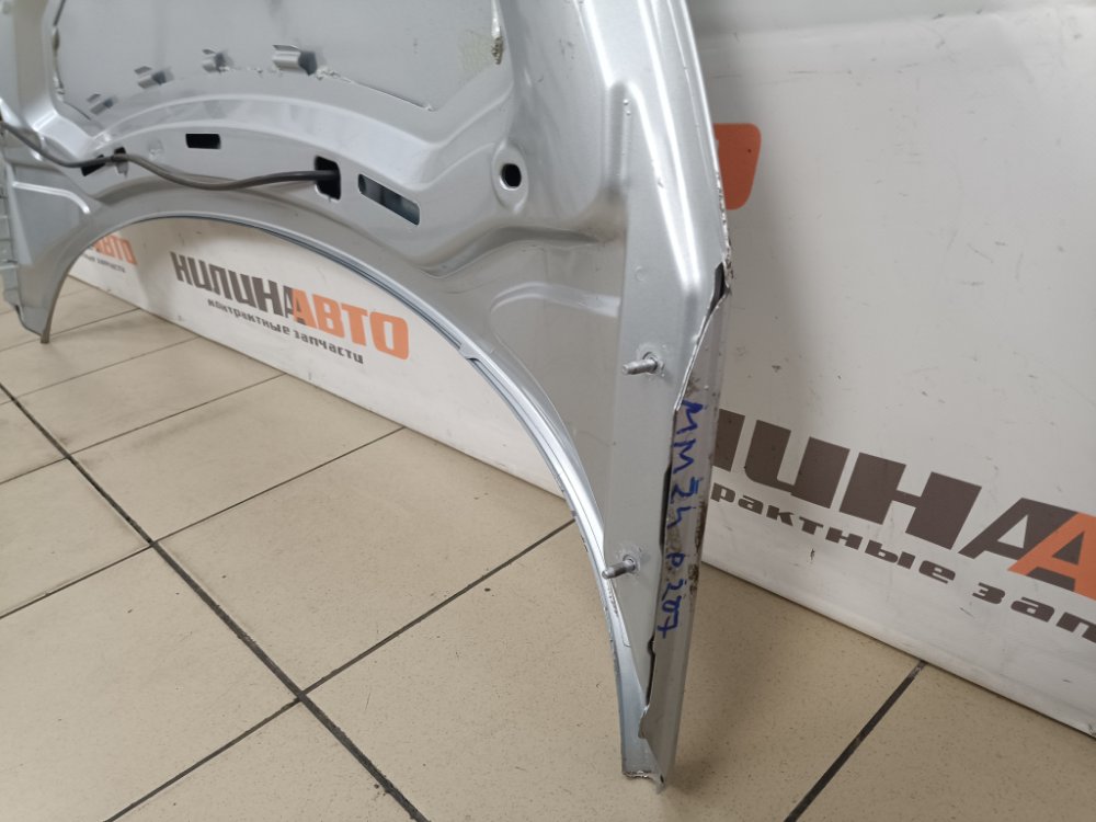 Капот, 2000 рублей, Москва