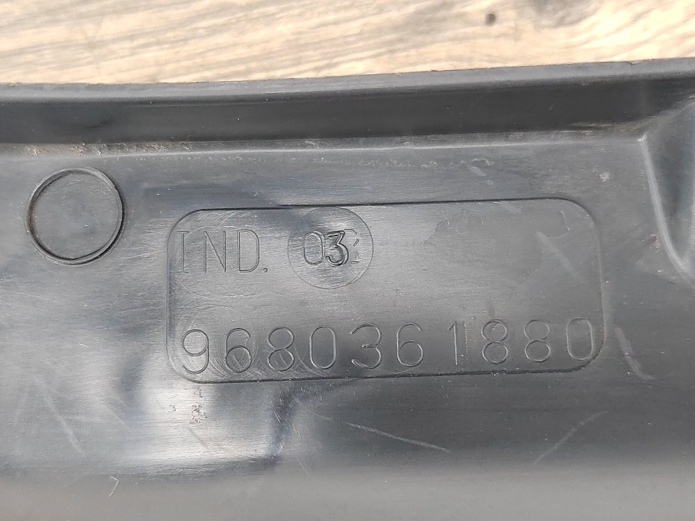 Дефлектор радиатора, 400 рублей, Москва