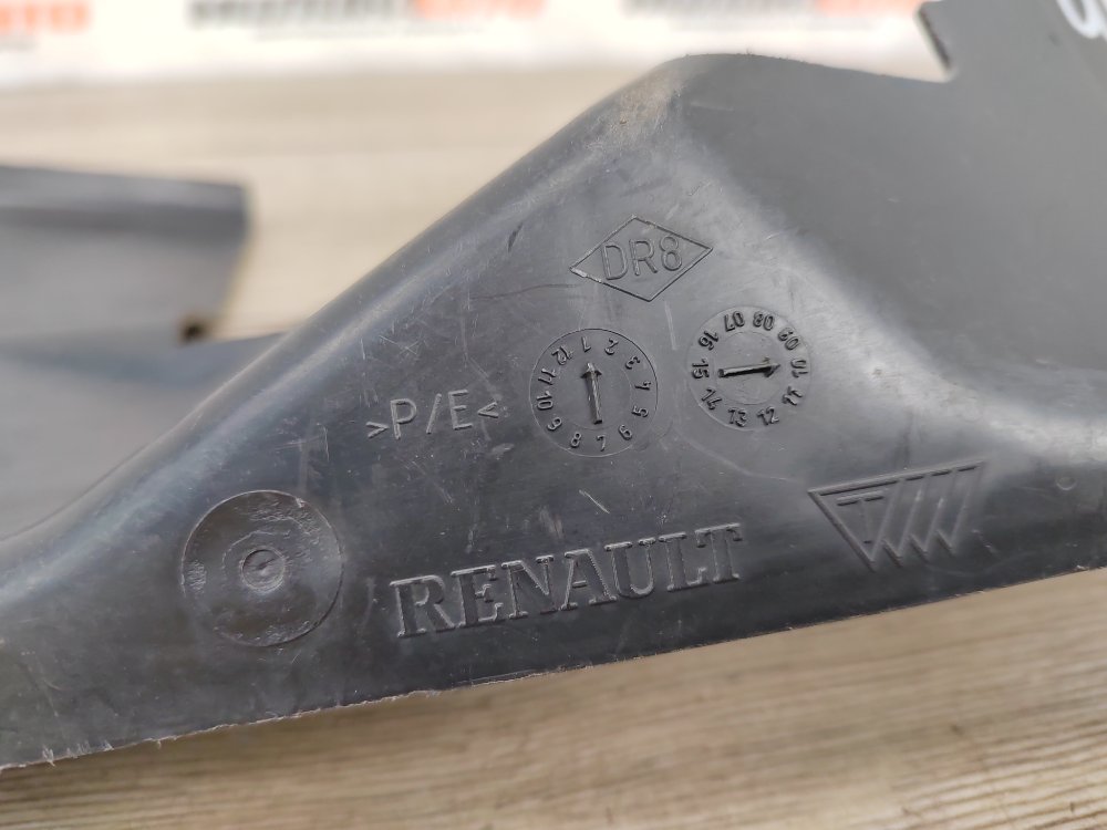 Дефлектор радиатора, 600 рублей, Москва