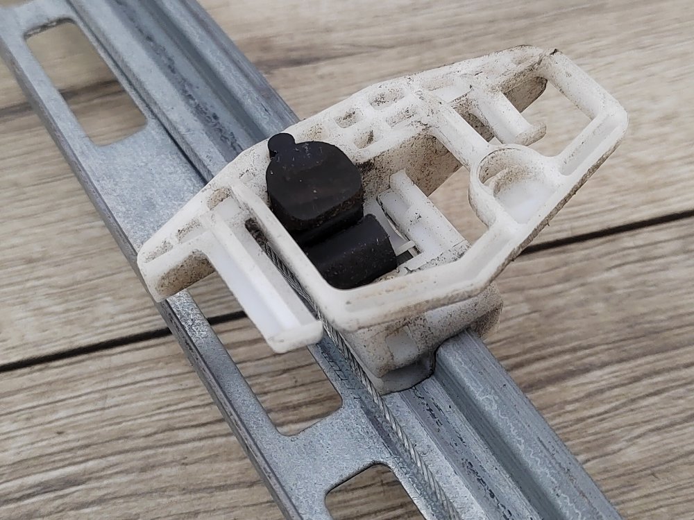 Стеклоподъемник, 2000 рублей, Москва