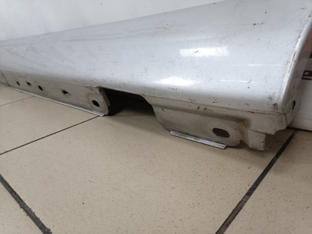 Накладка порога, 2000 рублей, Москва