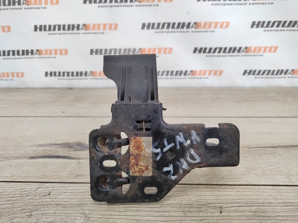 Крюк замка капота, 1000 рублей, Москва