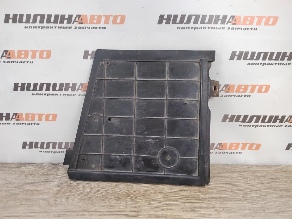 Крышка боковая АКБ, 500 рублей, Москва