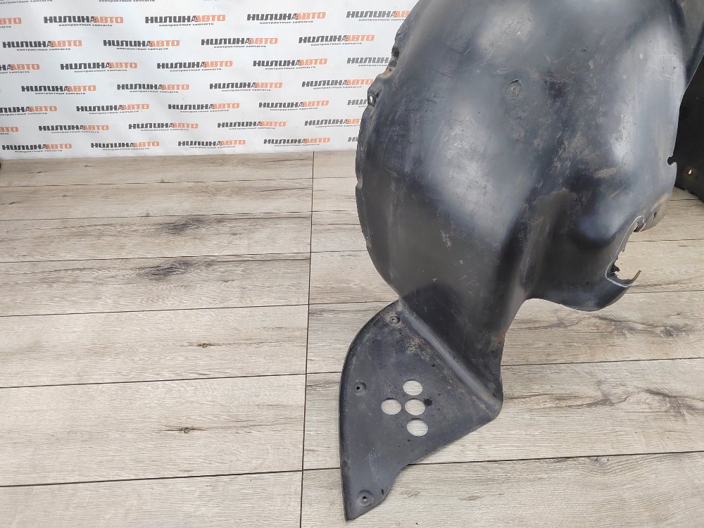 Подкрылок, 2000 рублей, Москва