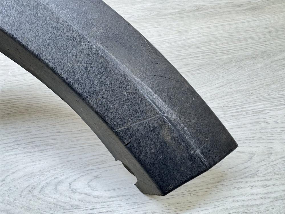 Накладка крыла, 1000 рублей, Севастополь