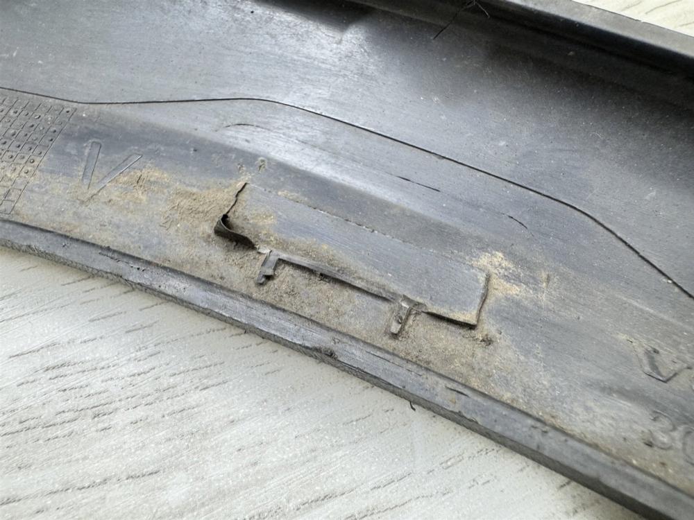 Накладка крыла, 1000 рублей, Севастополь